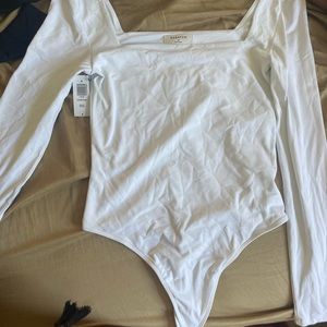 Aritzia Babaton Bodysuit